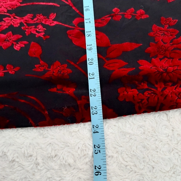Willi Smith Floral Black Crushed red velvet Midi skirt Moody Goth Romantic Y2K - Picture 9 of 9